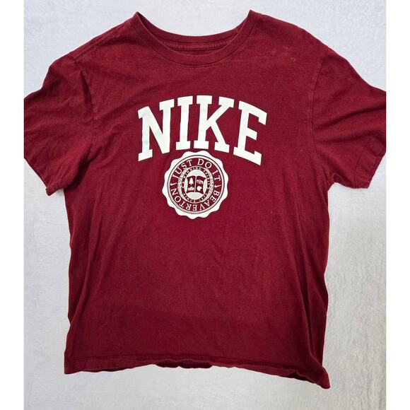 Nike T-Shirt Mens Med Red Beaverton Oregon Just Do It Graphic Short Sleeve - Picture 1 of 6